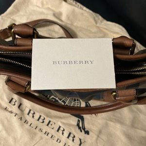 Burberry leather shoulder handbag